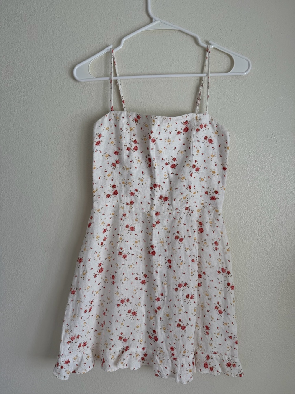 Reformation Floral Linen Mini Dress White Pink Floral 
Size 4